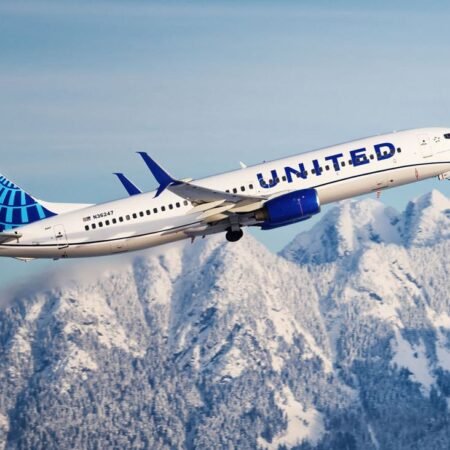 More signs of the K-shaped economy, this time from United Airlines