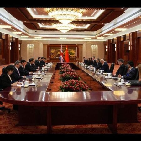 Trump warns UK over China ties as Starmer hails diplomatic reset