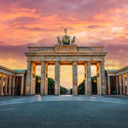 Germany February flash manufacturing PMI 50.7 vs 49.5 expected