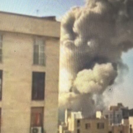 US and Israel Launch Broad Strike Wave in Iran