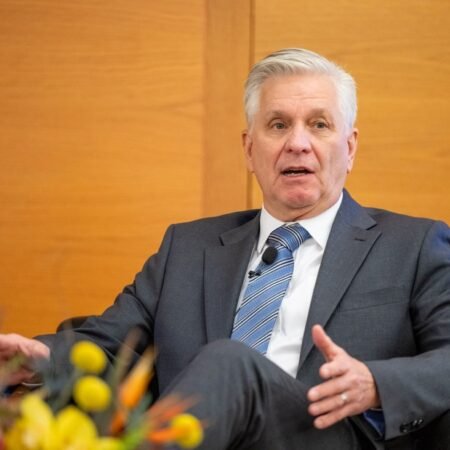 Feds Waller: If oil stays high for months on end, at some point it bleeds into inflation