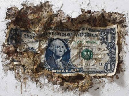 Dollar lags even as risk mood keeps more cautious on the day