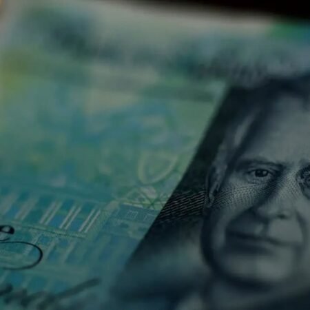 UK increases minimum wage to 10.85 GBP. A 1500GBP boost for more than 200K young workers