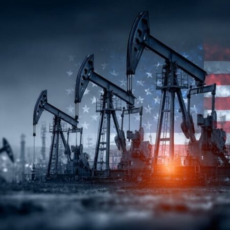 US EIA weekly crude oil inventories -913K vs +154K expected