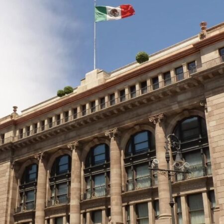 Mexico central bank cuts rates but signals caution ahead