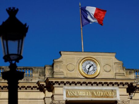 France May flash services PMI 42.9 vs 46.6 expected