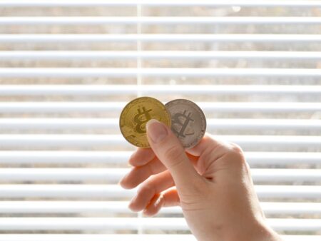 How to Trade Bitcoin After the Sell-the-News Move: BTC Bears Pressure 75,000 Support