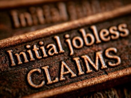 US weekly initial jobless claims 211K vs 205K expected
