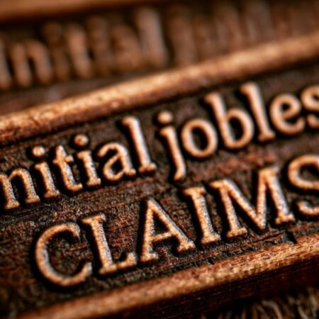 US weekly initial jobless claims 211K vs 205K expected