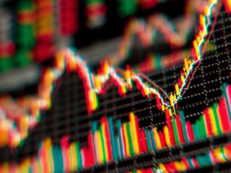 investingLive Americas FX news wrap 20 May:USD moves lower helped by yields & oil falling.